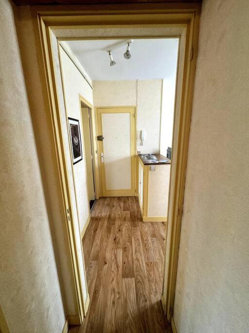 Appartement Proche De L'Hyper-Centre Avec Garage カーン エクステリア 写真