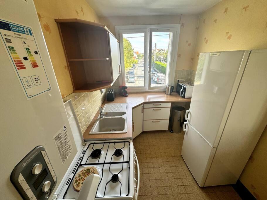 Appartement Proche De L'Hyper-Centre Avec Garage カーン エクステリア 写真