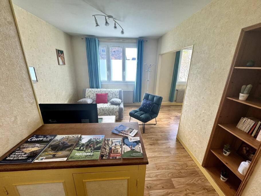 Appartement Proche De L'Hyper-Centre Avec Garage カーン エクステリア 写真