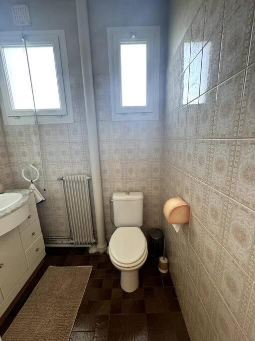 Appartement Proche De L'Hyper-Centre Avec Garage カーン エクステリア 写真